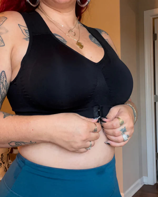 Claudia M. | Schwarz, Größe L
